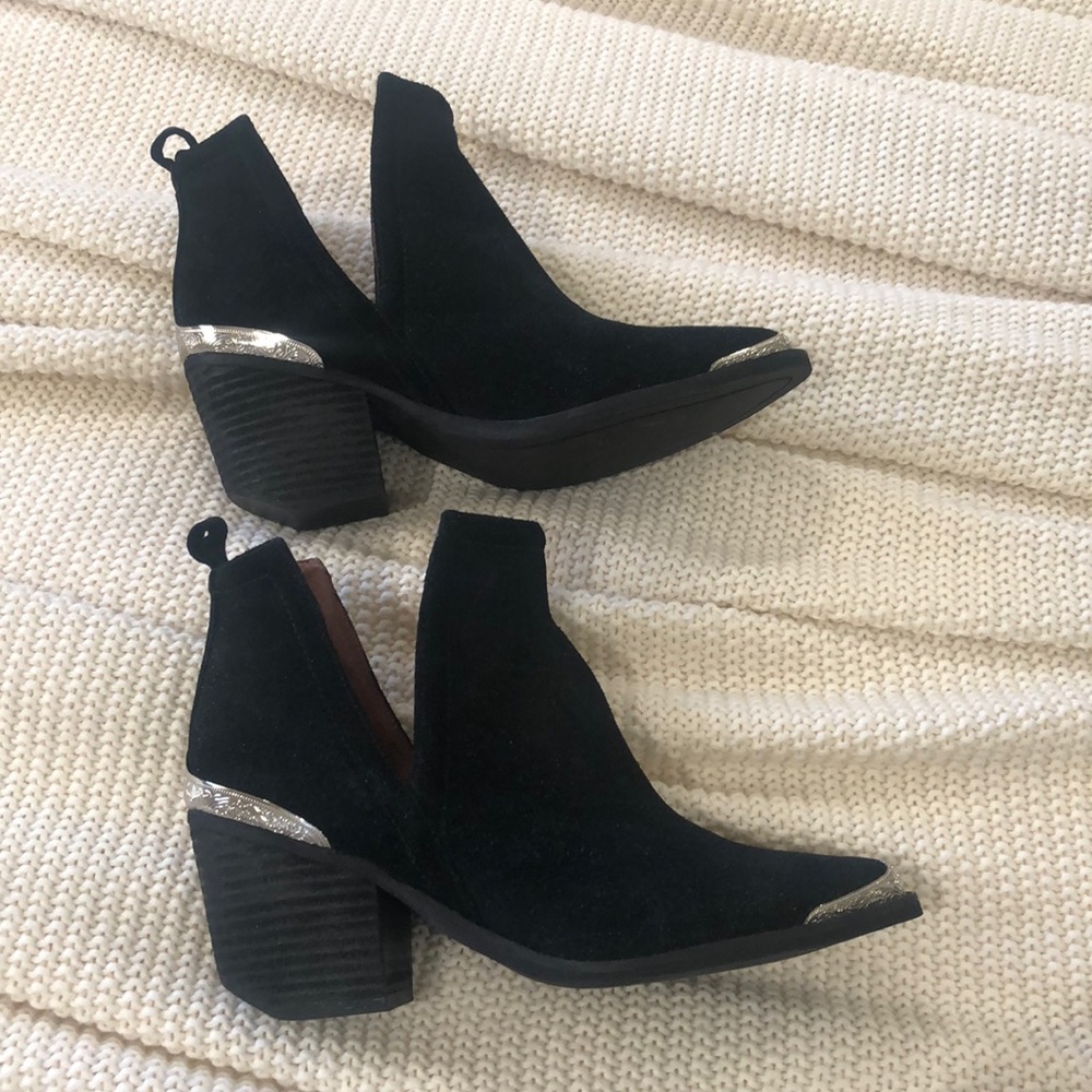 JEFFREY CAMPBELL CROMWELL SIZE 7